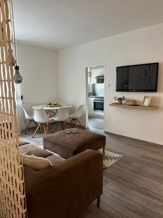 Appartement Elena ลินซ์ ภายนอก รูปภาพ